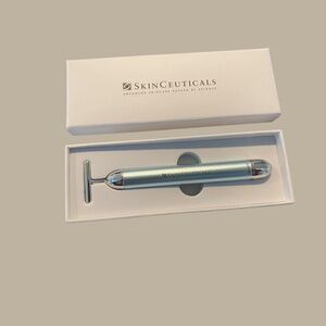 Facial Sculpting Bar